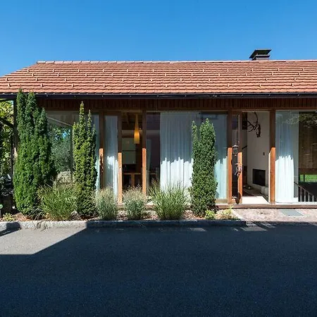 Holiday home Ferienhaus Zur Weinlaube *