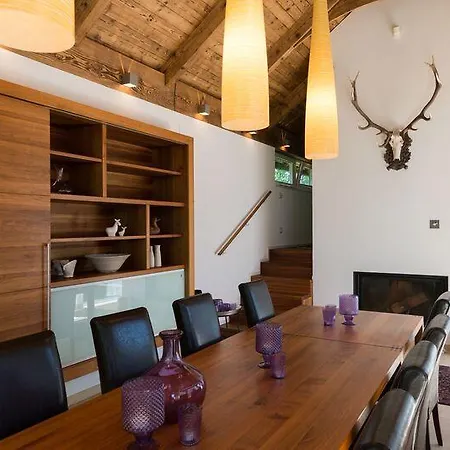 Ferienhaus Zur Weinlaube * ドルンビルン