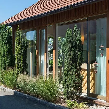 Holiday home Ferienhaus Zur Weinlaube